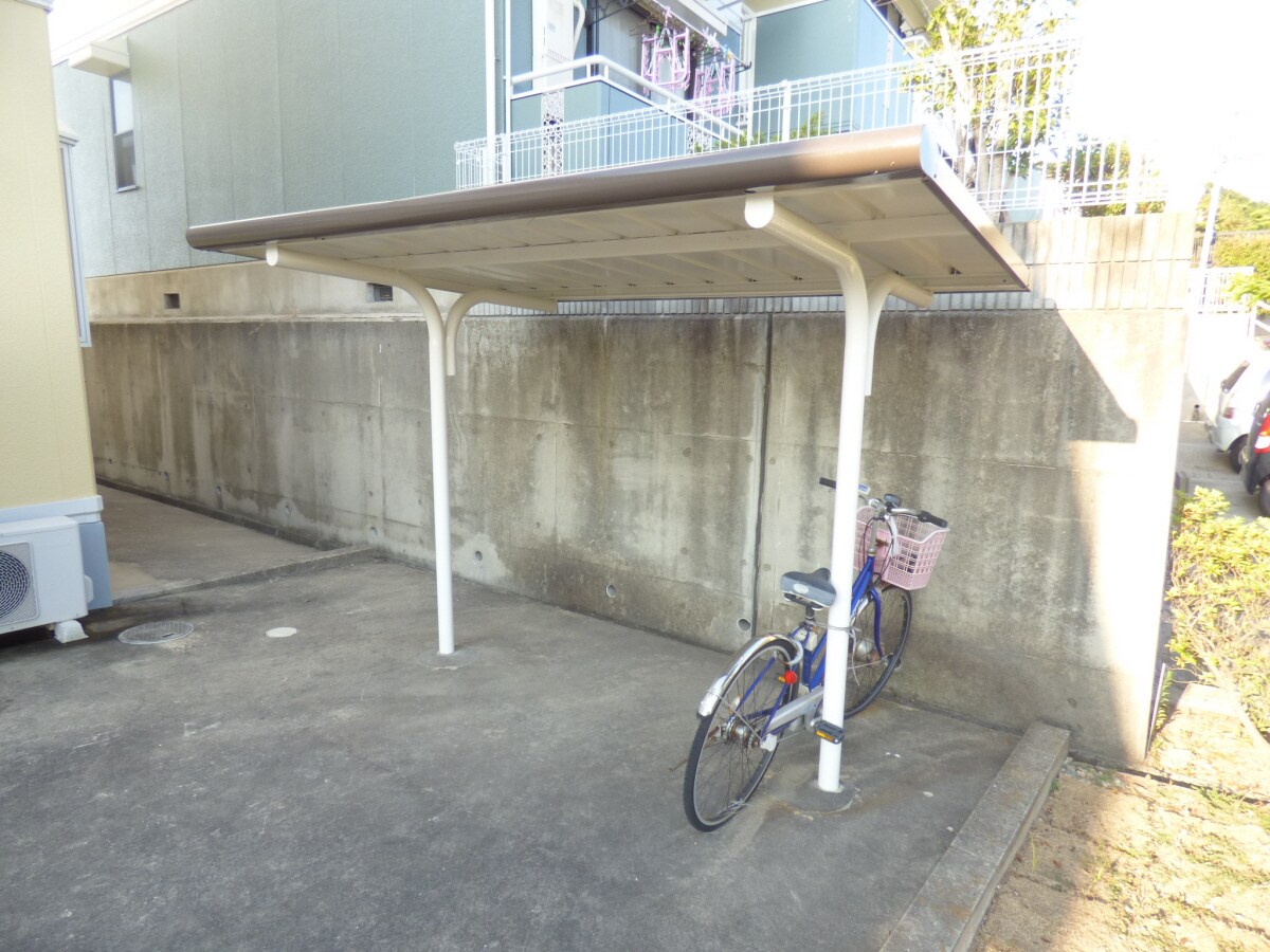 駐輪場 クレール白川