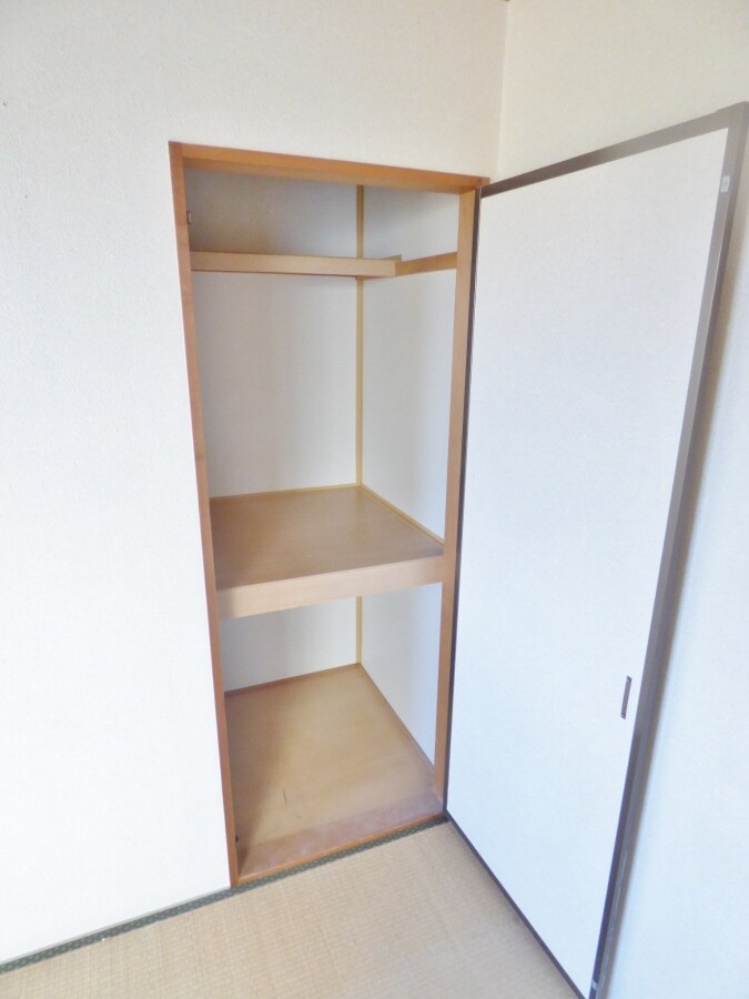 押入 クレール白川
