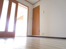 室内リフォーム済みで大変綺麗です。