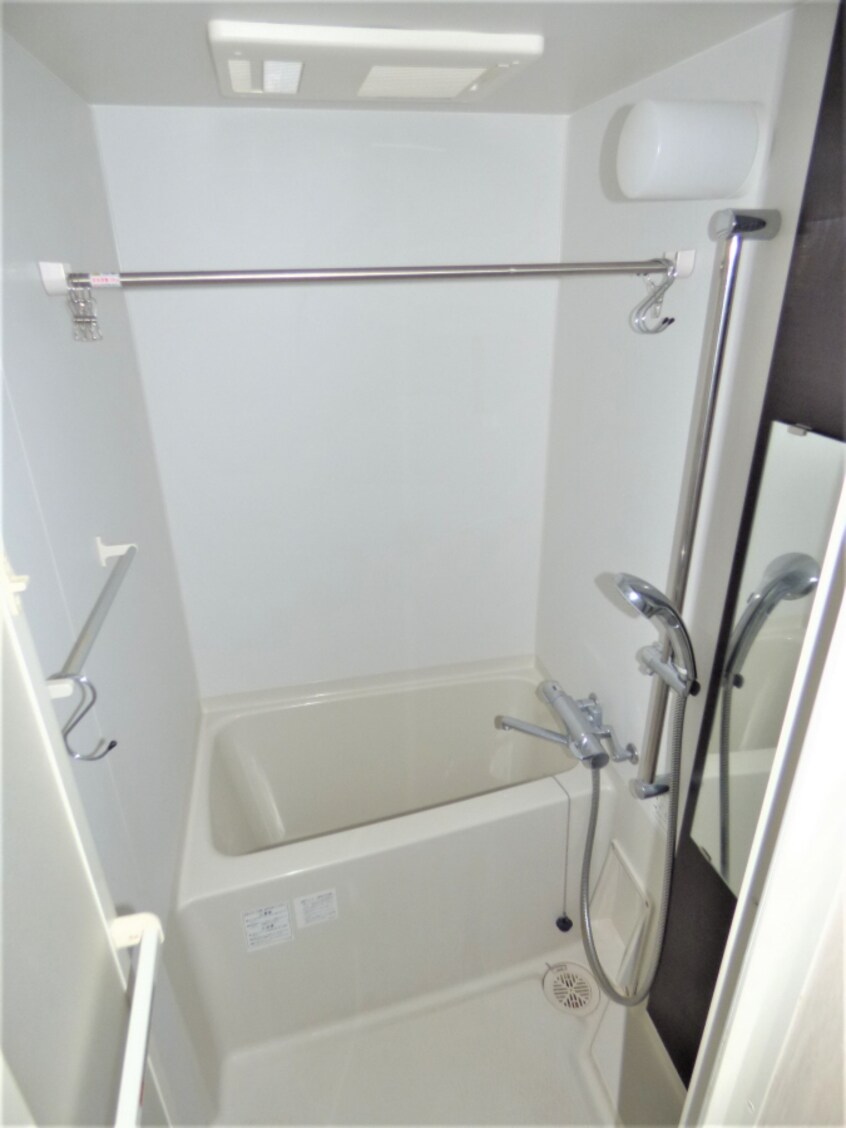 キレイな浴室 エヌエムキャラントドゥ