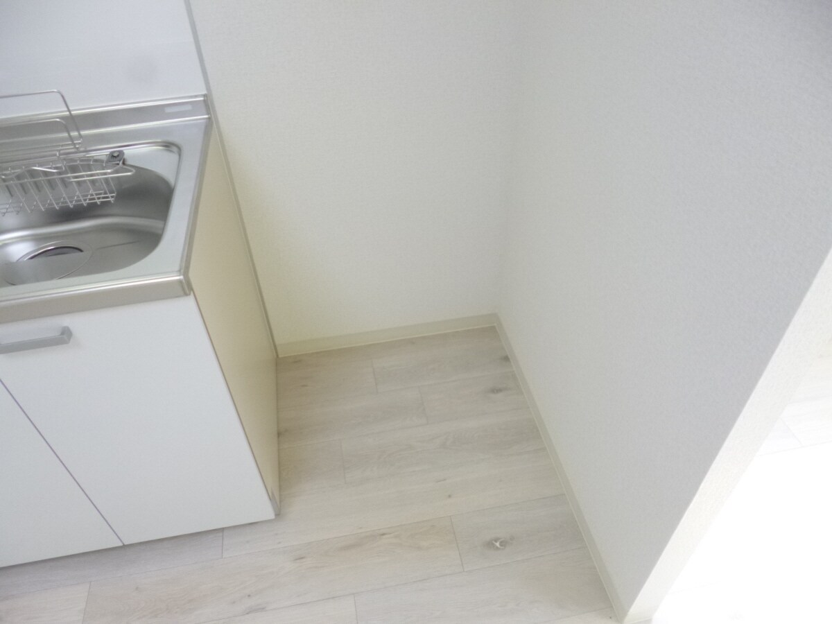 冷蔵庫置場 フレグランス南落合Ⅰ