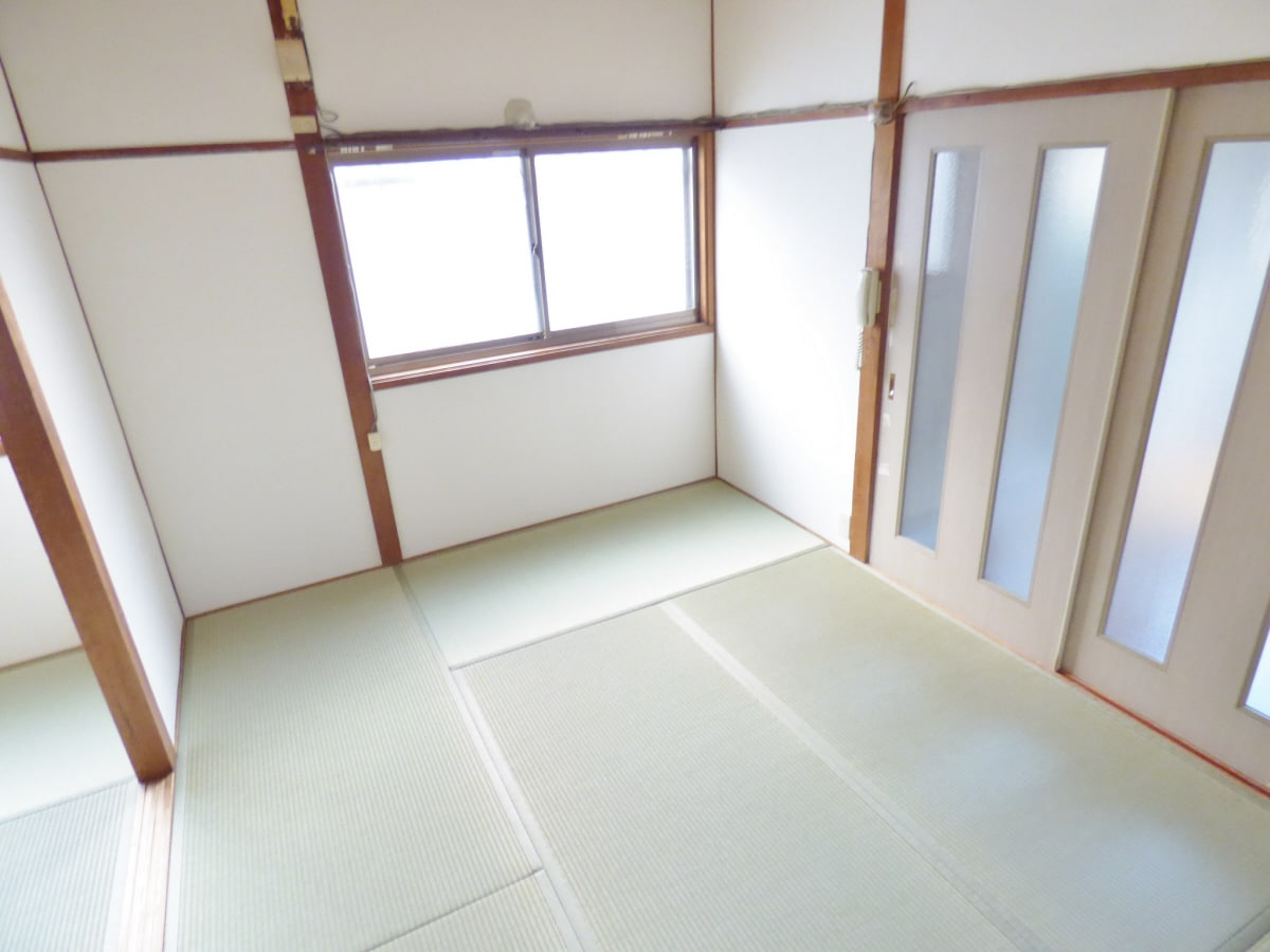 広々とした和室６帖 二葉町９丁目アパート