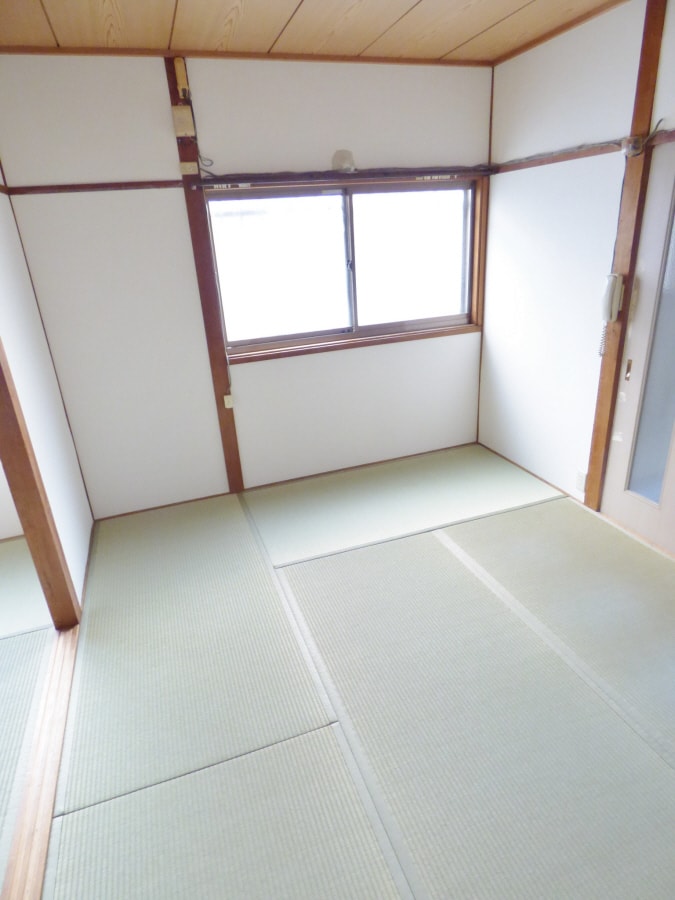 明るい和室６帖 二葉町９丁目アパート