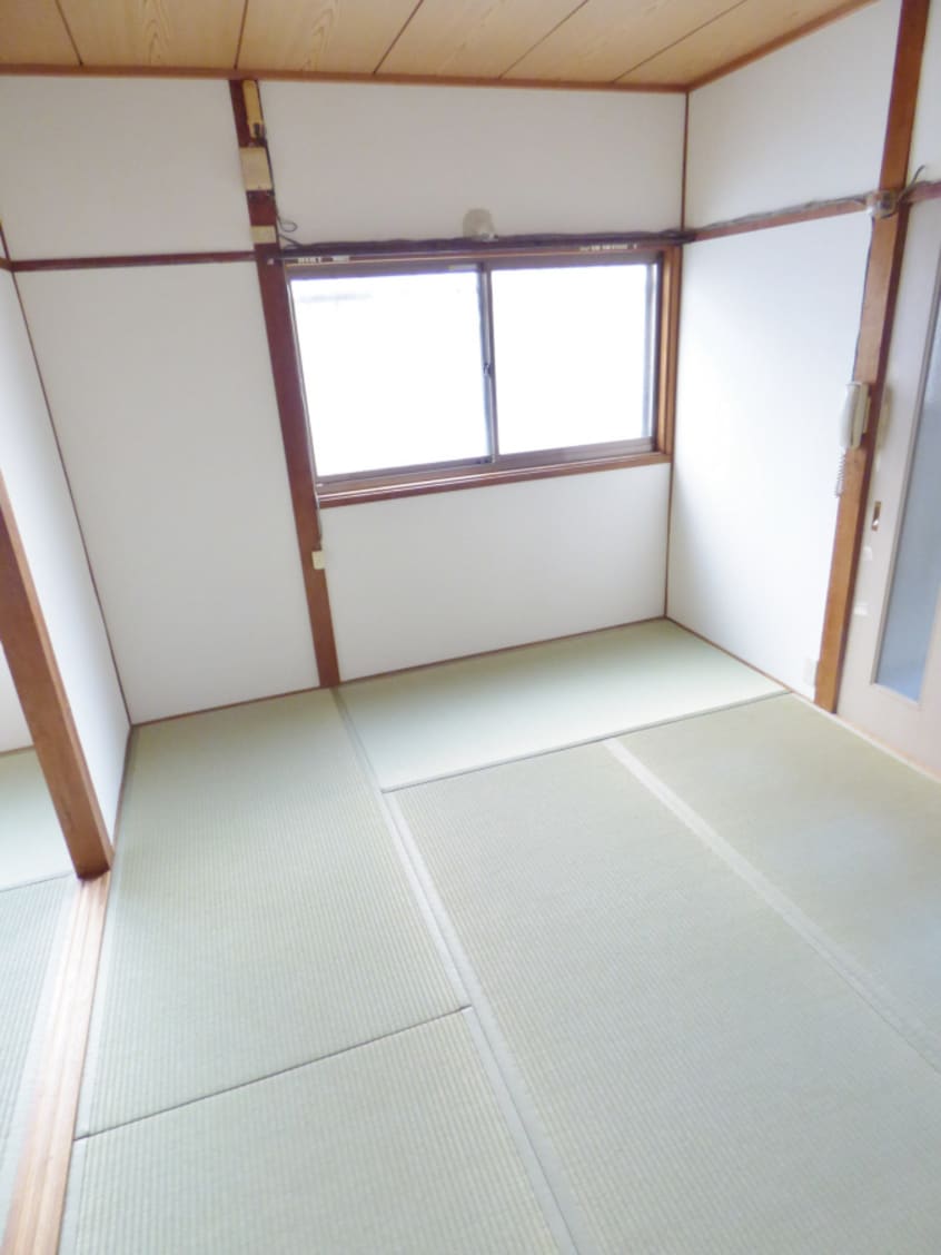 明るい和室６帖 二葉町９丁目アパート