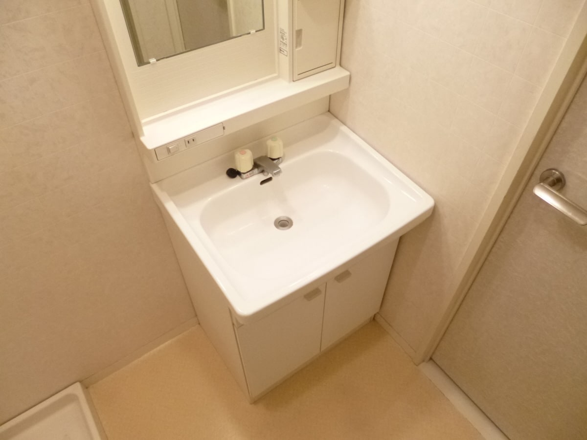 キレイな洗面台 ノーヴァ・ヴィータ