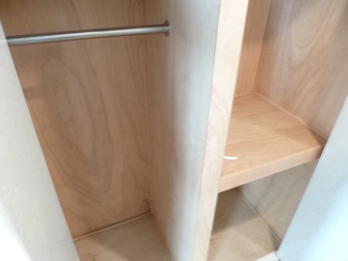 クローゼット ノーヴァ・ヴィータ