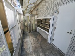 安心のオートロック完備