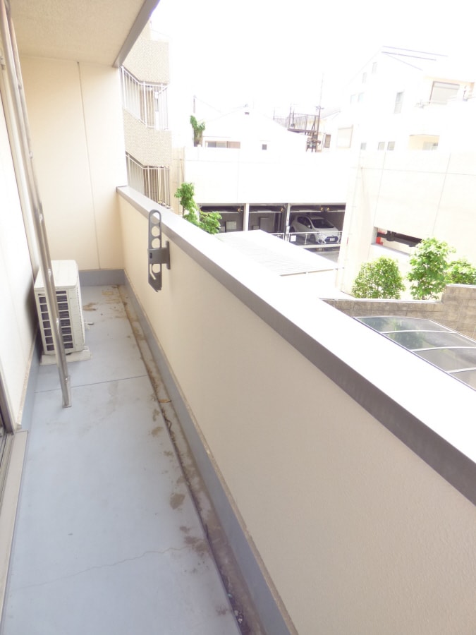 広々としたワイドバルコニー プレアデス月見山