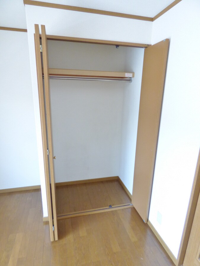 クローゼット 三笠フラッツ
