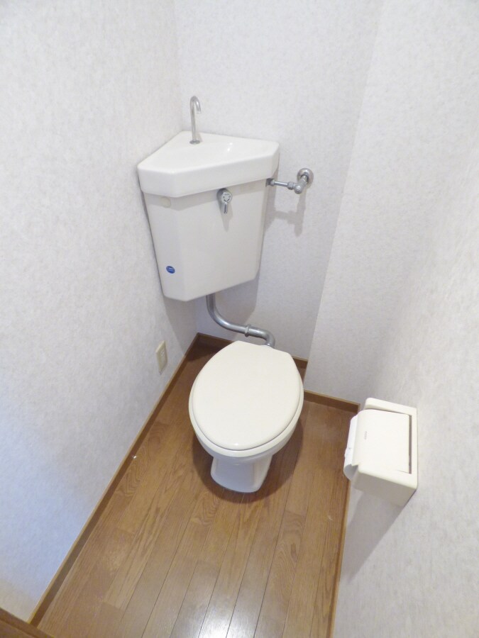 清潔感のあるトイレ 三笠フラッツ