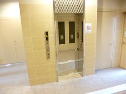 エレベーター完備