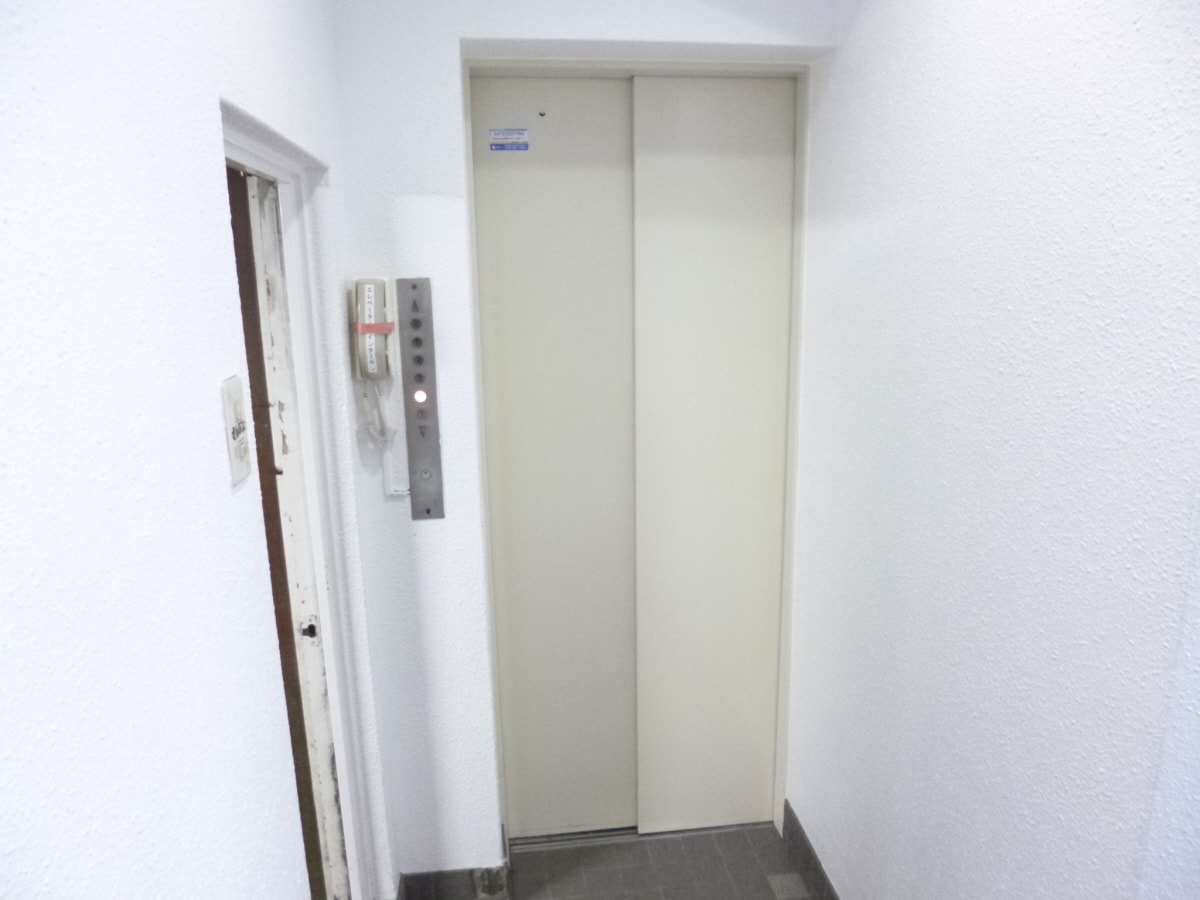 エレベーター完備 サンビルダー板宿