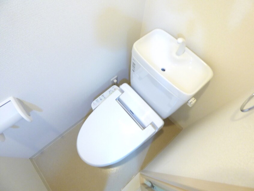 ウォシュレット付トイレ ＡＵＲＡ　ＳＵＭＡ