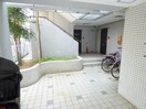 キレイなエントランス ユウワコート松風