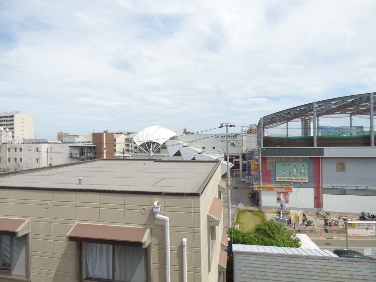 ＪＲ須磨海浜公園駅が見えています ユウワコート松風