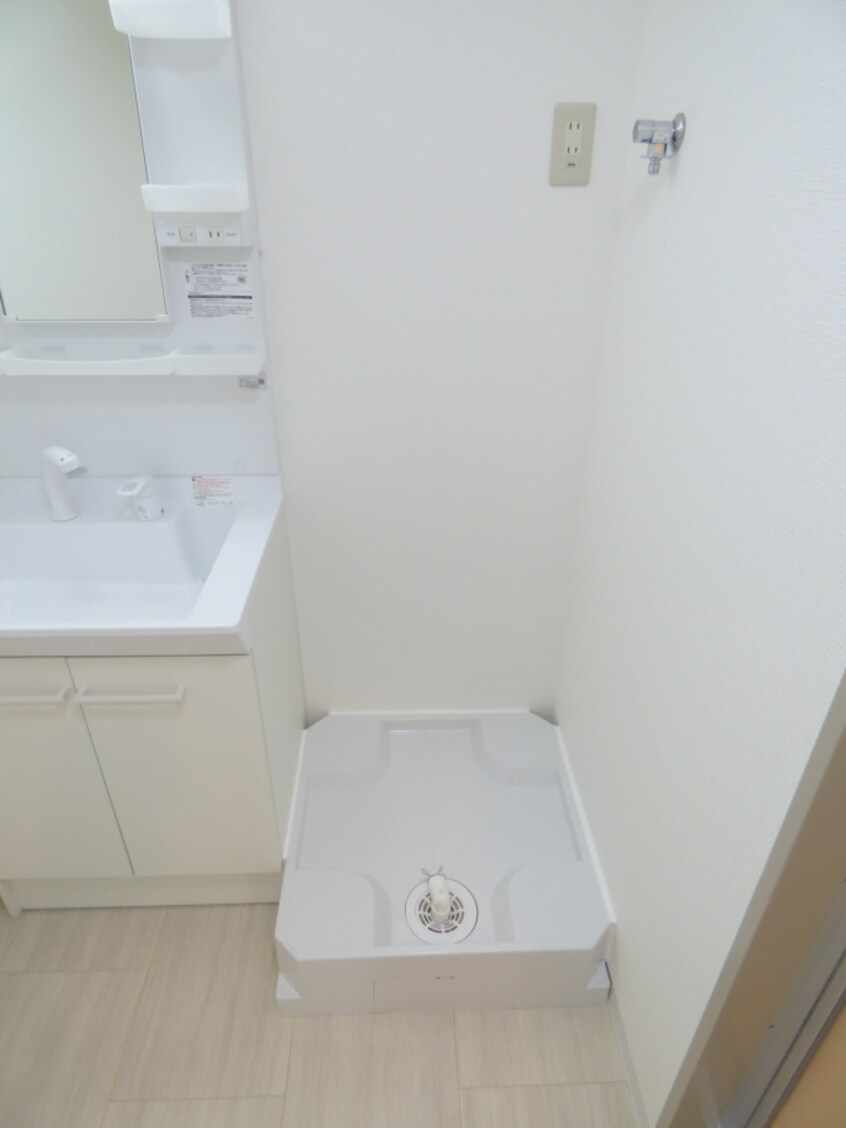 洗濯機置場 ユウワコート松風