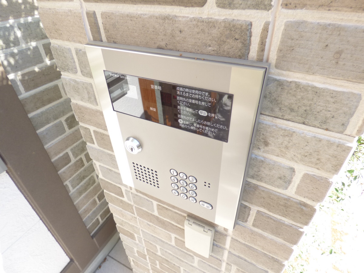 安心のオートロック完備 ワコーレヴィアーノ須磨寺町