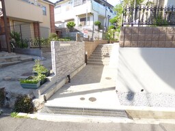 キレイなエントランス