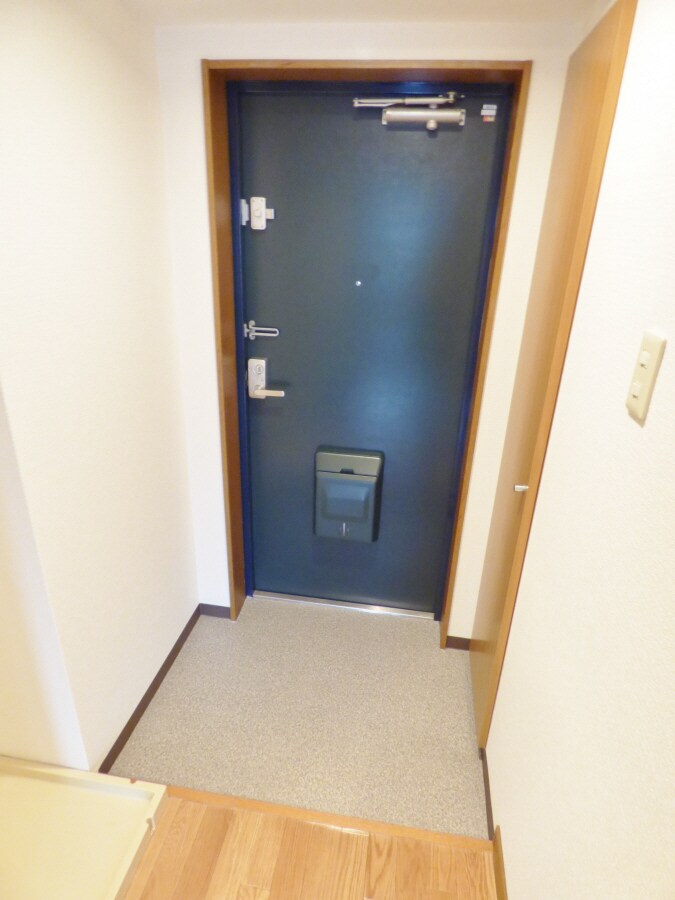 広々とした玄関 グランドーレ東須磨