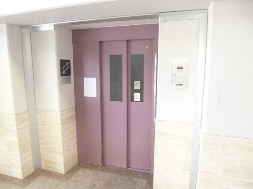 斜行エレベーター シティ南落合