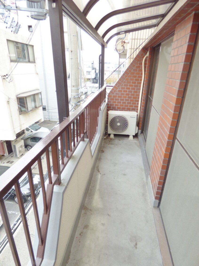 南東向きバルコニーで日当たり良好 ウィーズ板宿