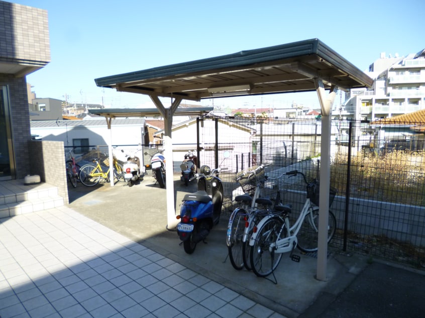 駐輪場 フルール須磨