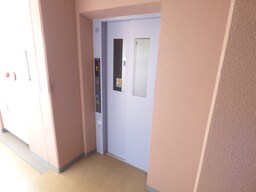 エレベーター完備
