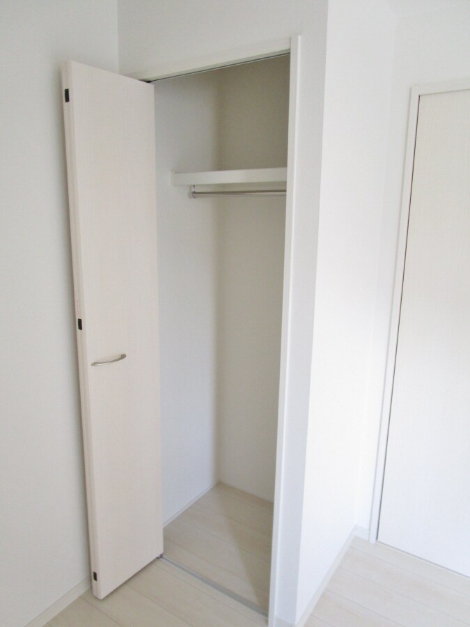 クローゼット Ａ－ＥＡＳＴ須磨海浜公園