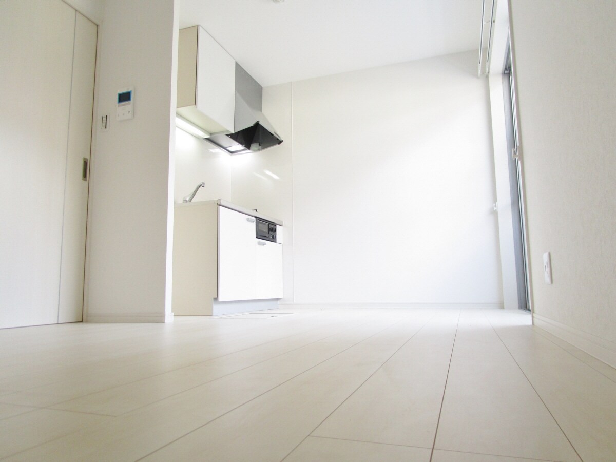 白を基調とした明るい洋室 Ａ－ＥＡＳＴ須磨海浜公園