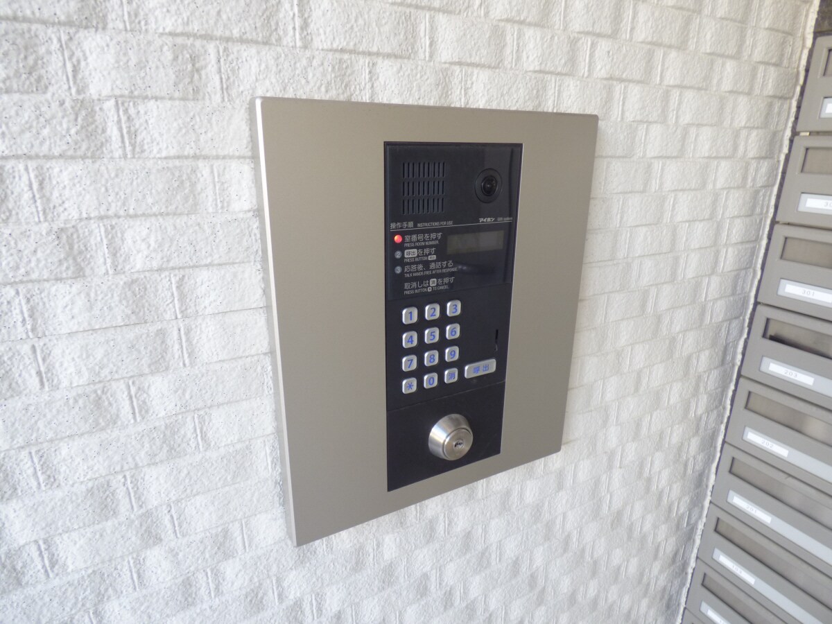 安心のオートロック完備 Ａ－ＥＡＳＴ須磨海浜公園