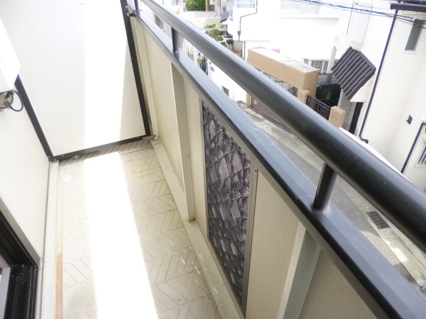南東向きバルコニーで日当たり良好 リッチハイツ