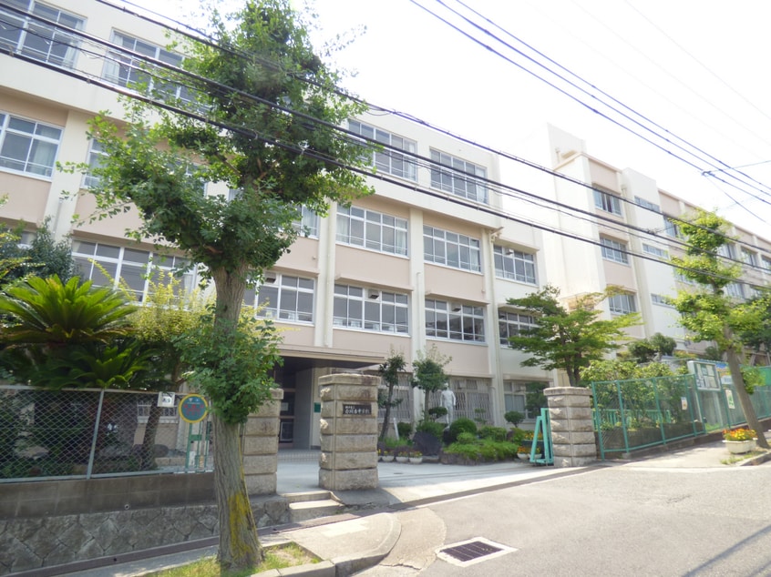 白川台中学校(中学校/中等教育学校)まで459m パークレット