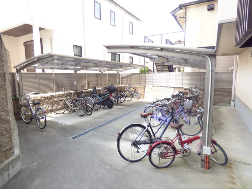 駐輪場 プレアデス月見山