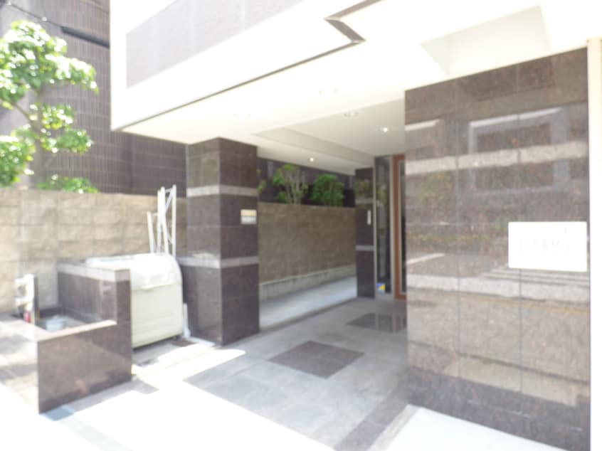 キレイなエントランス プレアデス月見山