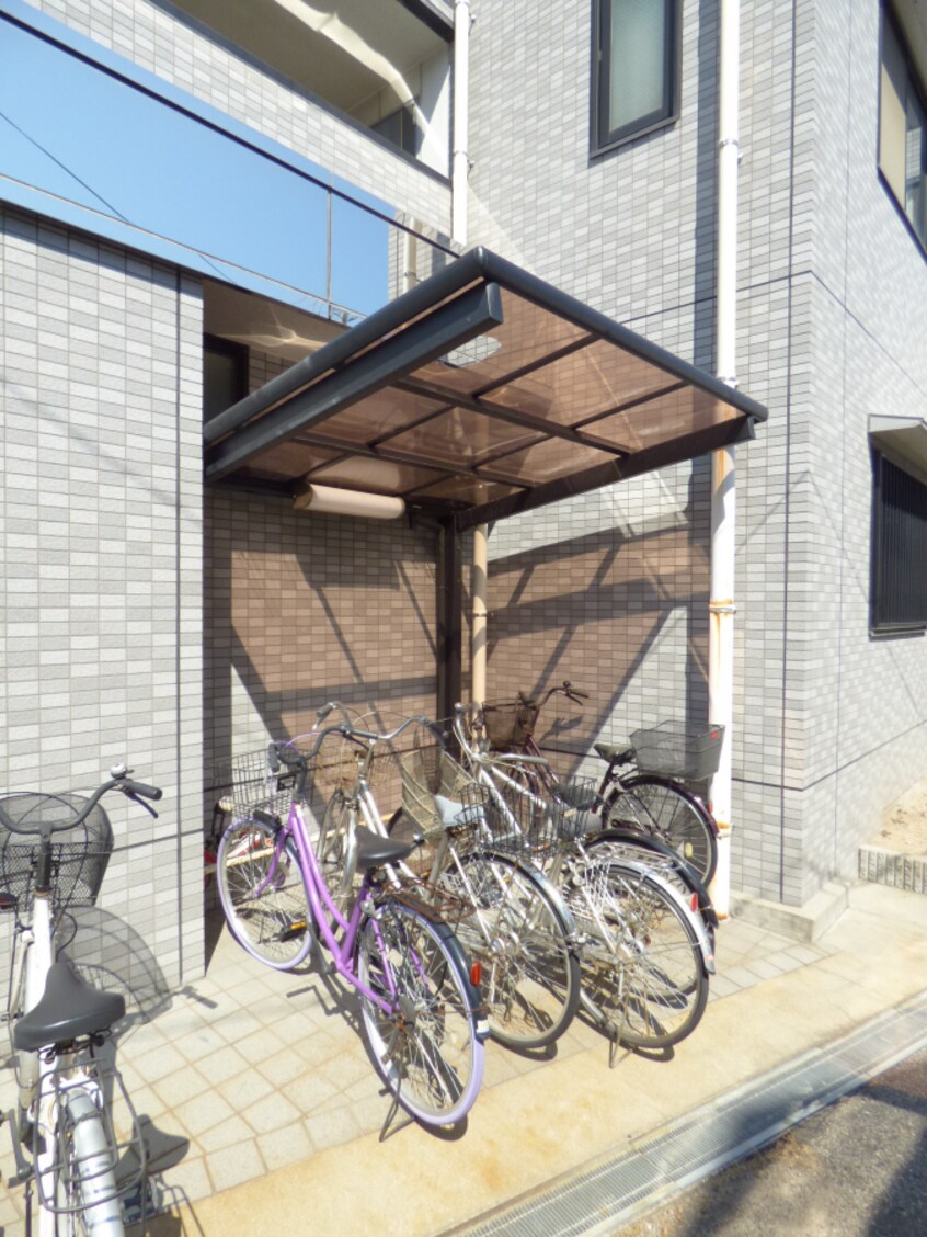 駐輪場 ラ・ヴィスタ東須磨