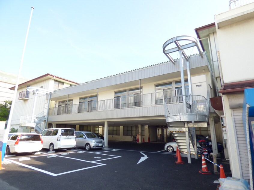 医療法人一高会野村海浜病院(病院)まで461m エメラルド行幸