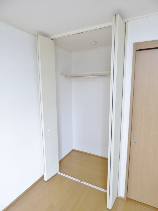 大きなクローゼット タウンハイム須磨南