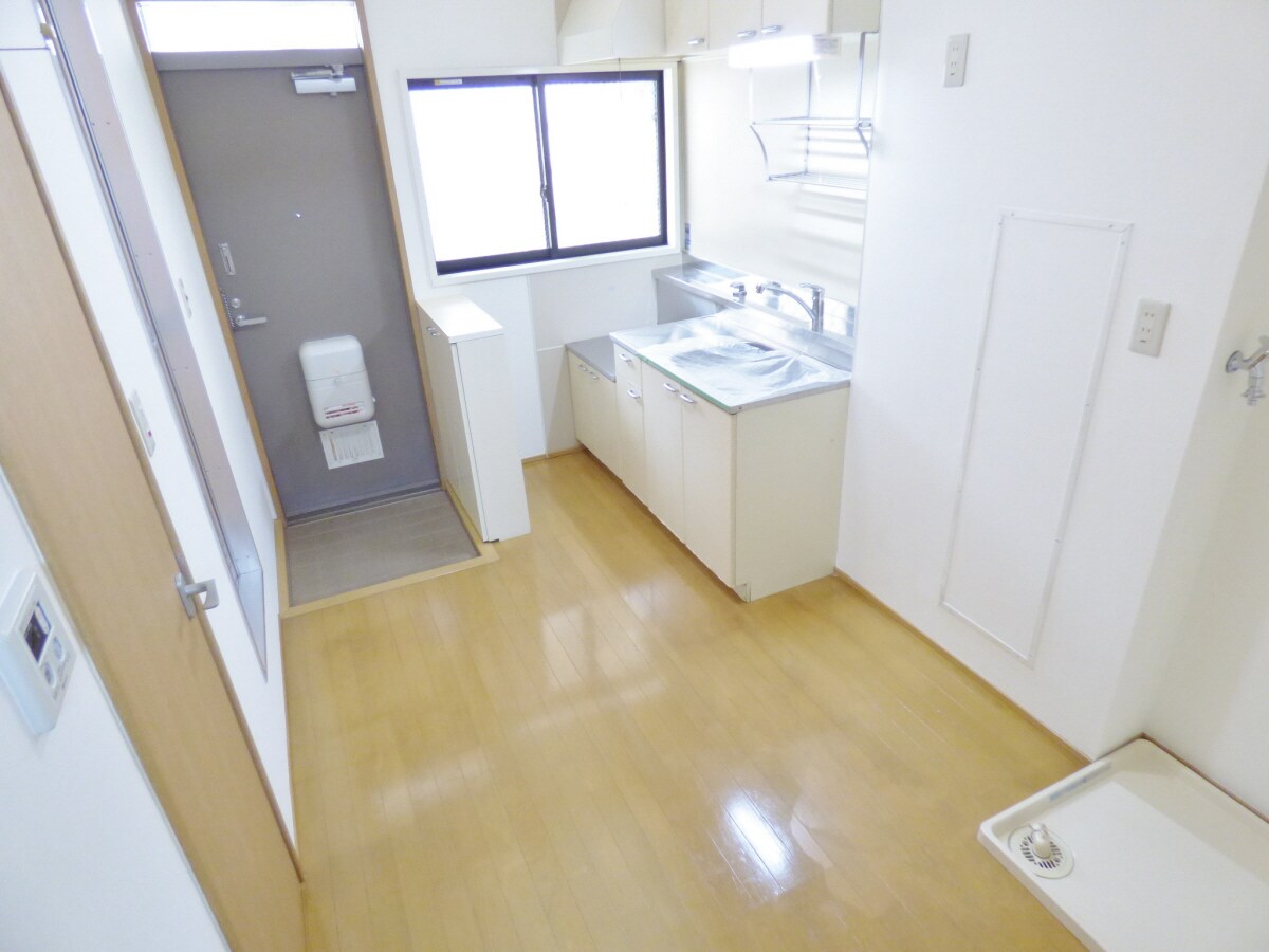 広々としたキッチンスペース タウンハイム須磨南