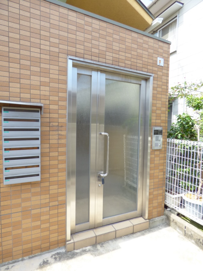 安心のオートロック完備 コスティエーロ須磨