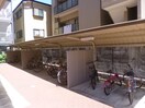 駐輪場 ＴＨＲＥＥ　ＤＥＥＲ