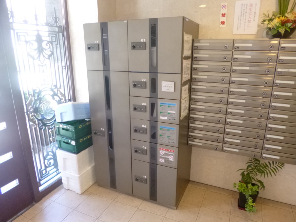 荷物がいつ届いても安心の宅配ボックス ＴＨＲＥＥ　ＤＥＥＲ