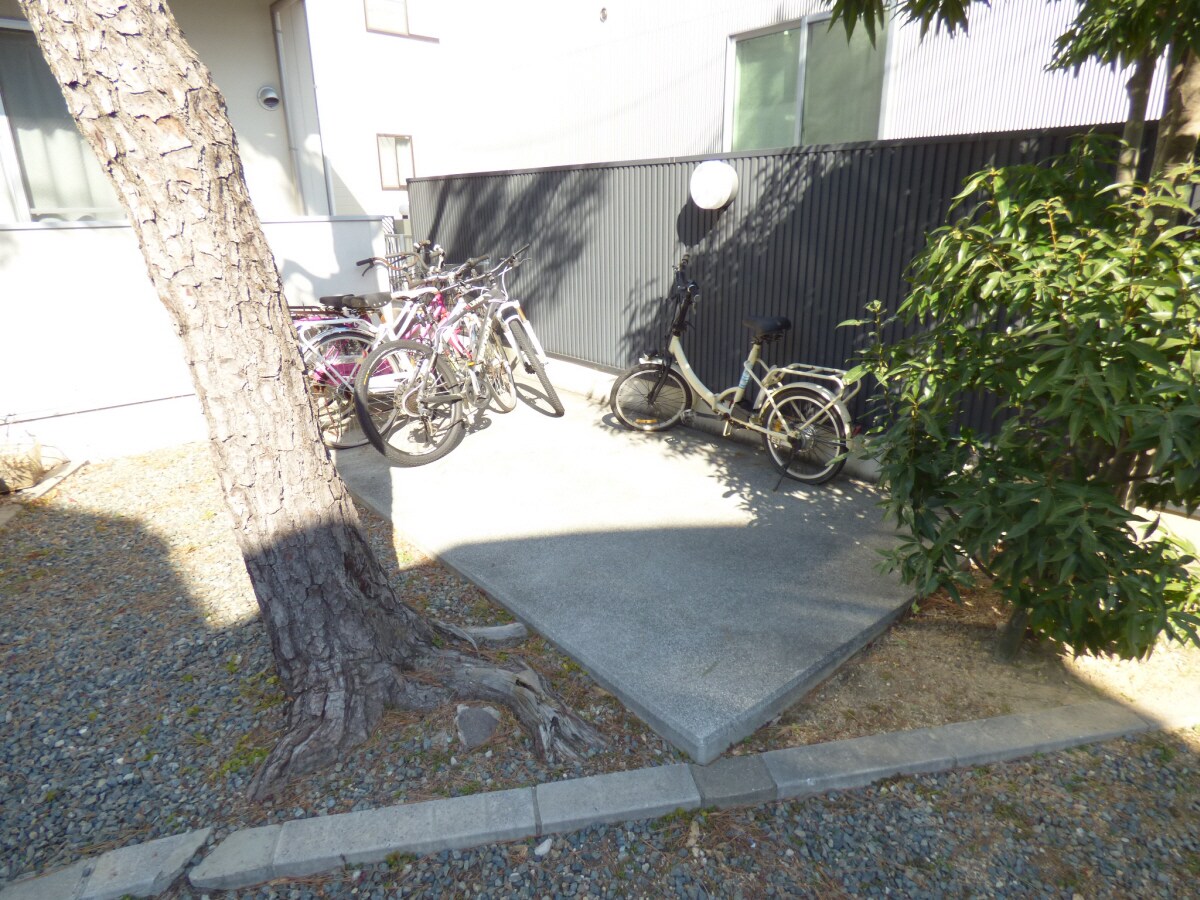 駐輪場 ＰａｒｋＣｏｕｒｔ離宮前