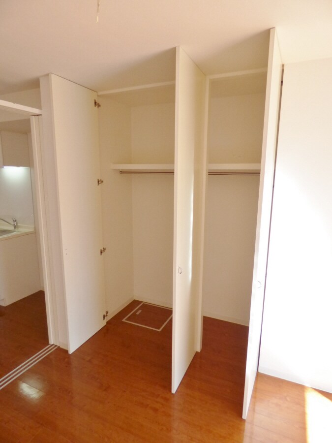 クローゼット ＰａｒｋＣｏｕｒｔ離宮前