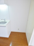 冷蔵庫置場 ＰａｒｋＣｏｕｒｔ離宮前