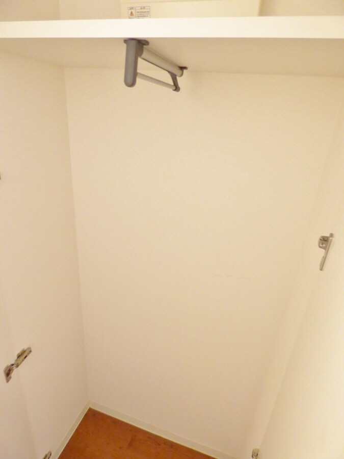 玄関前クローゼット ＰａｒｋＣｏｕｒｔ離宮前