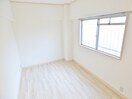 白を基調とした明るい洋室 落合ハイツＡ棟