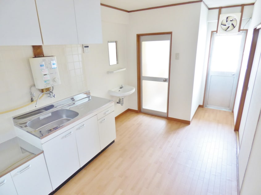 キレイなダイニング 丸吉マンション