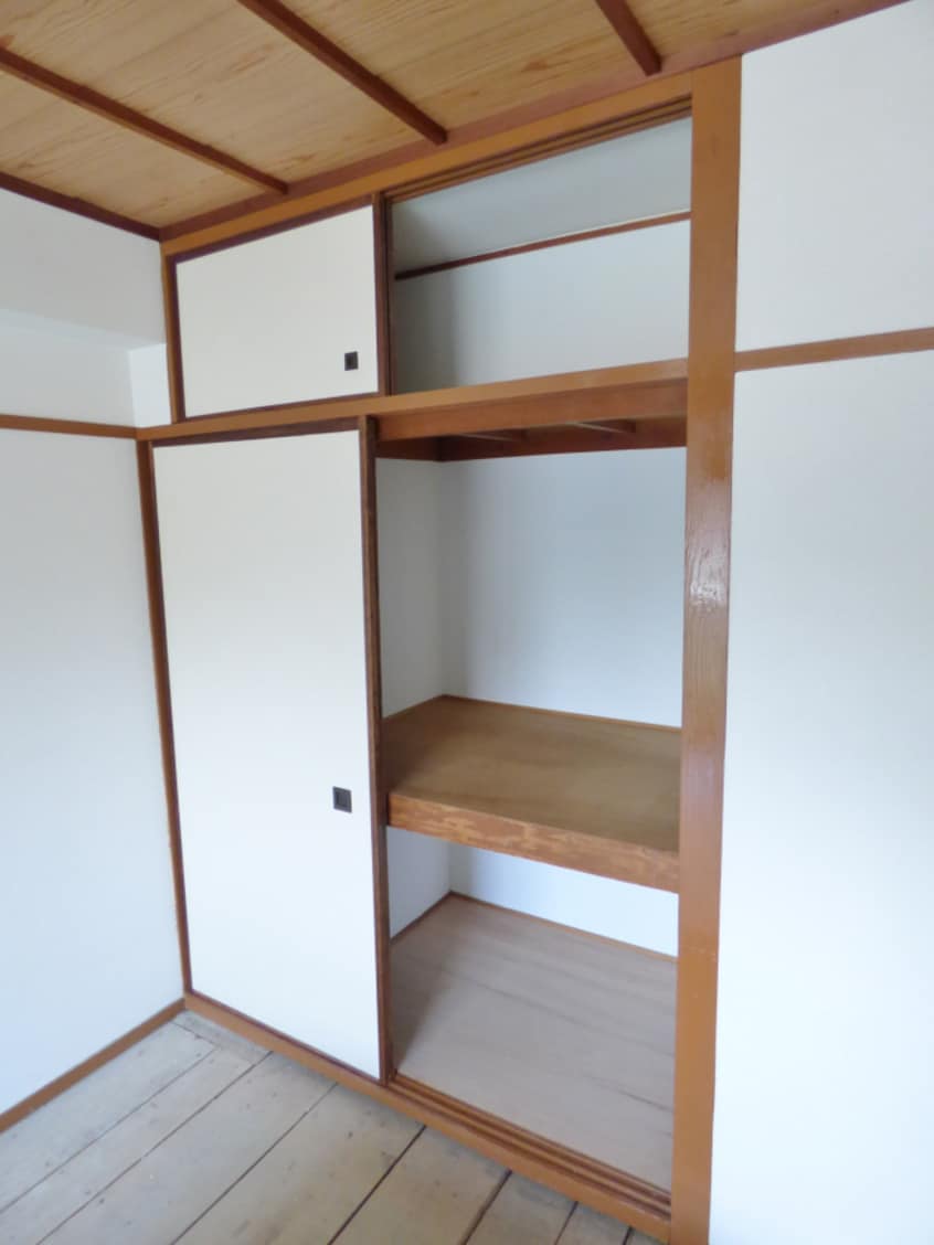 押入 丸吉マンション