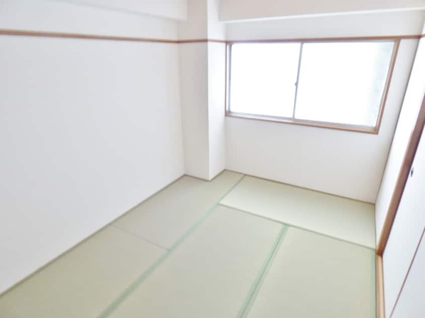 明るい和室 丸吉マンション