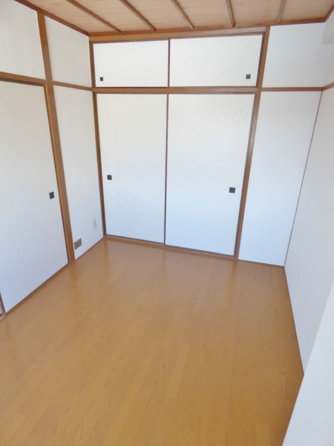 キレイな洋室 丸吉マンション